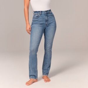 Abercrombie & Fitch The 90's Slim Straight Ultra High Rise Curve Love 4/27 Short